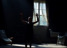 scopri il lato oscuro delle relazioni nel teatro contemporaneo python 1756779285